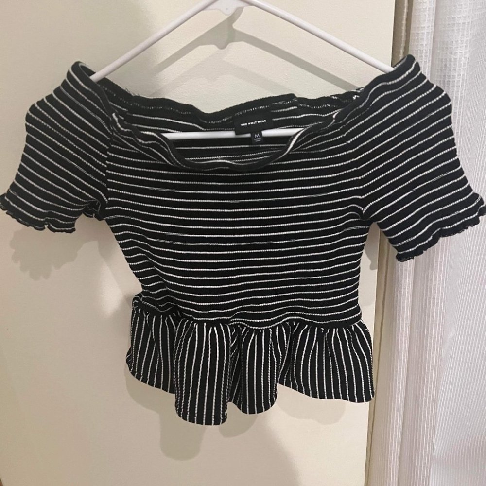 Off shoulder crop top